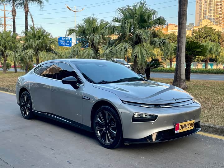 Фото 3 - XPeng P7