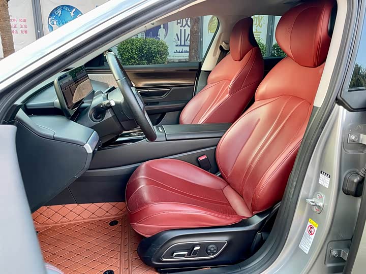 Фото 9 - XPeng P7