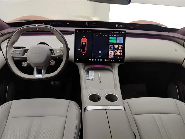 Фото 12 - Xiaomi YU7