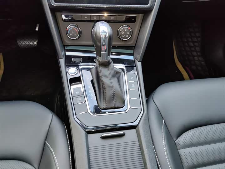 Фото 14 - Volkswagen Lamando L