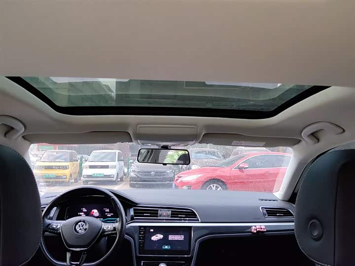 Фото 18 - Volkswagen Lamando L