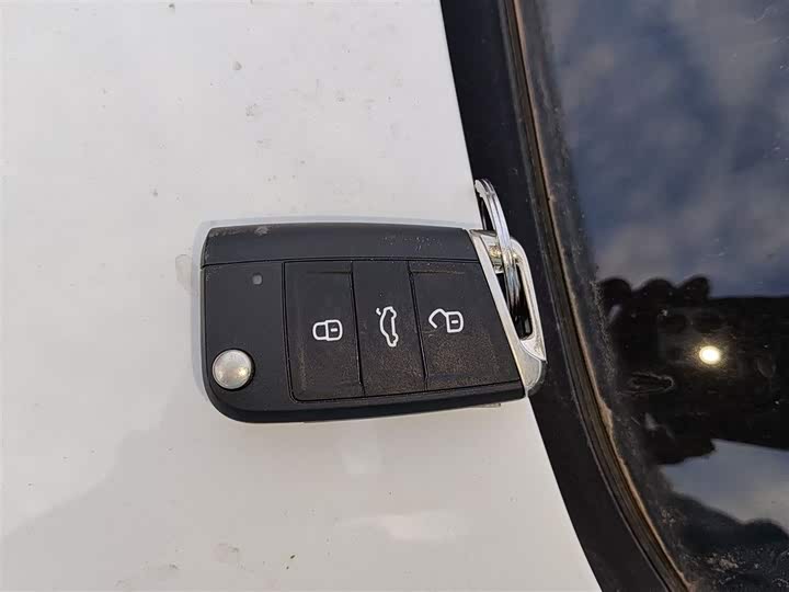 Фото 9 - Volkswagen Lamando L