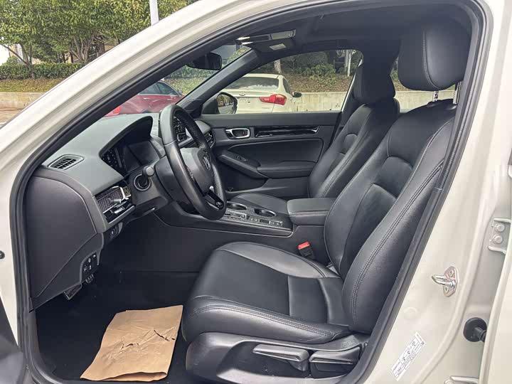 Фото 11 - Honda Civic