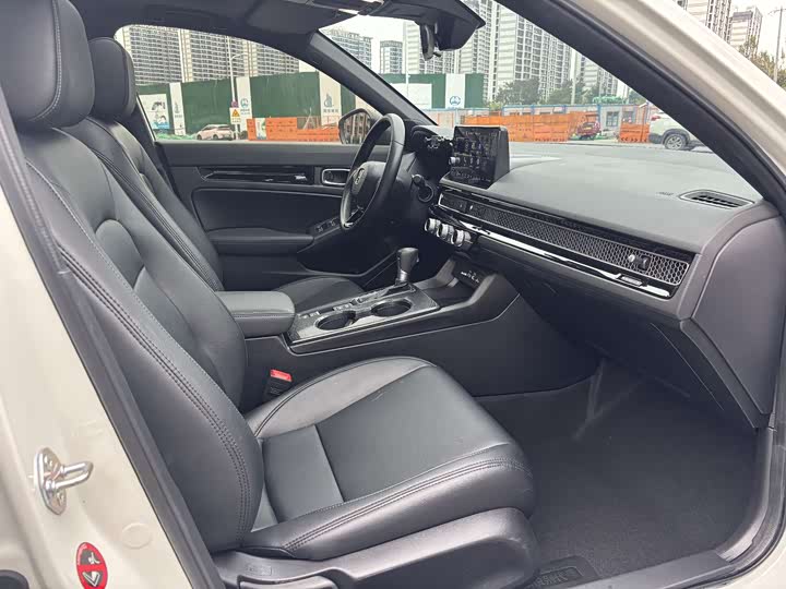 Фото 14 - Honda Civic