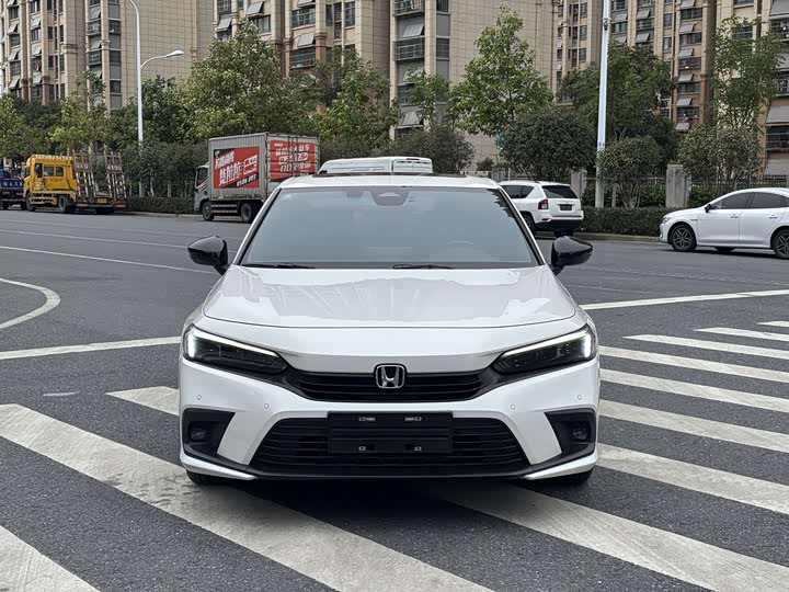 Фото 2 - Honda Civic