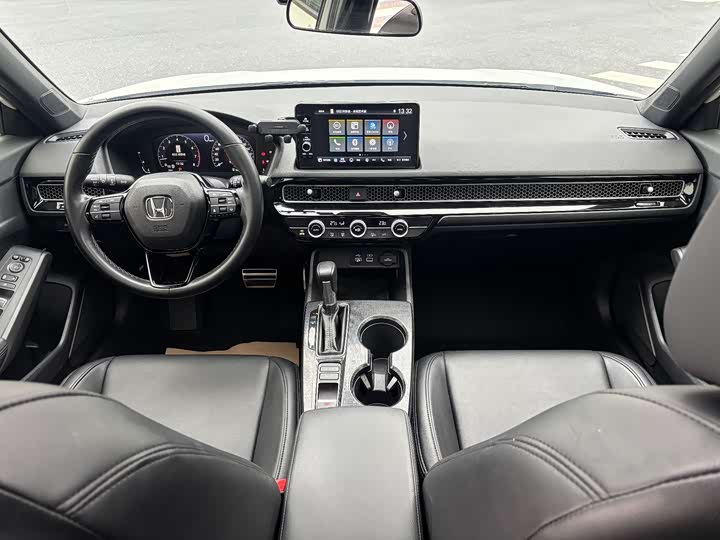 Фото 6 - Honda Civic