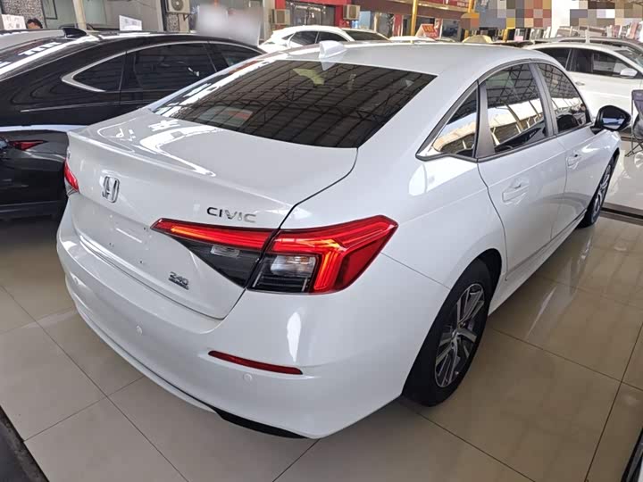 Фото 7 - Honda Civic