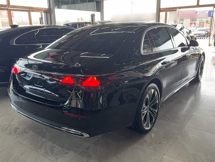 Фото 5 - Mercedes-Benz E-Class Hybrid