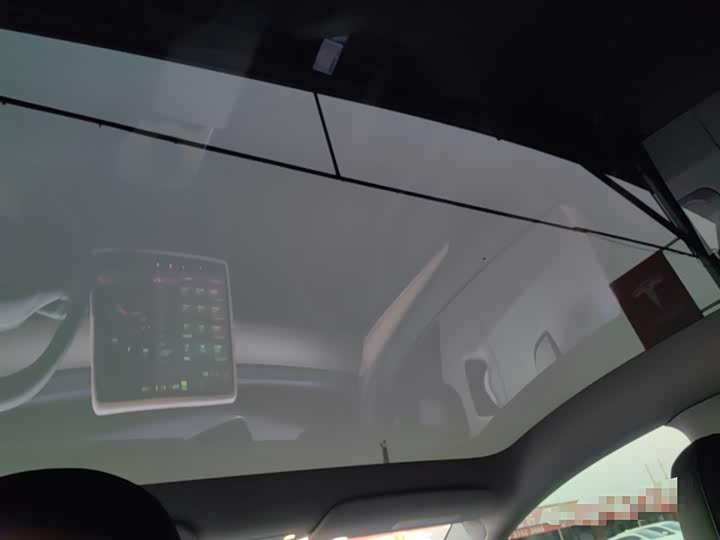 Фото 18 - Tesla Model Y