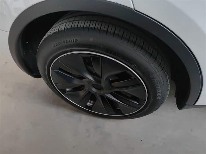 Фото 26 - Tesla Model Y