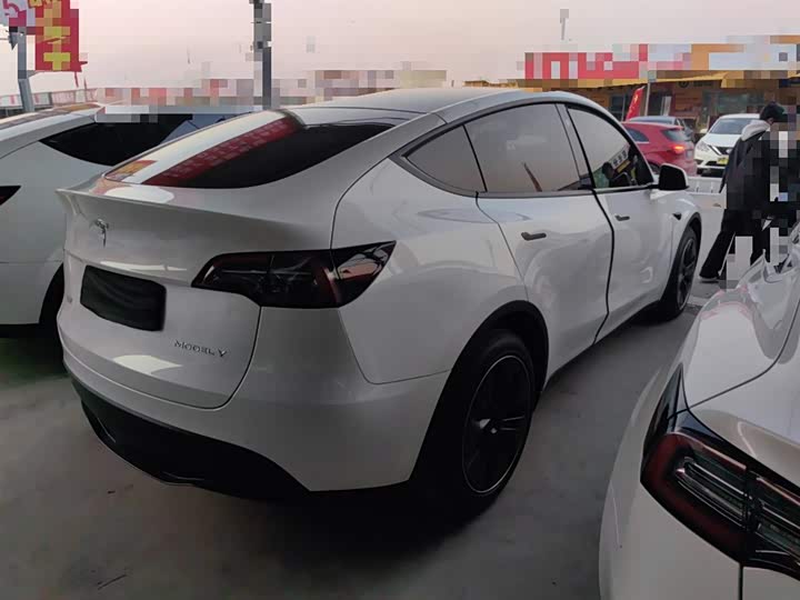 Фото 7 - Tesla Model Y