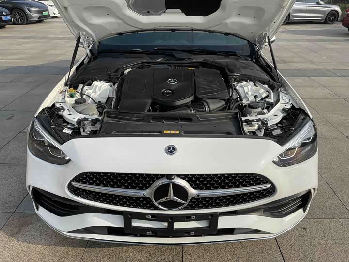 Фото 17 - Mercedes-Benz C-Class Hybrid