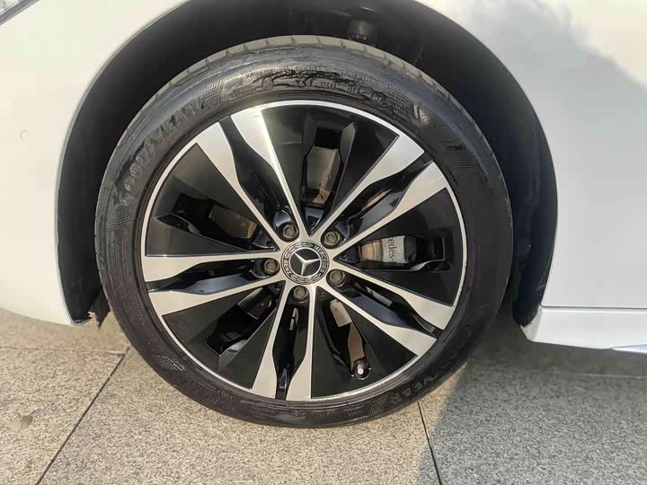 Фото 19 - Mercedes-Benz C-Class Hybrid