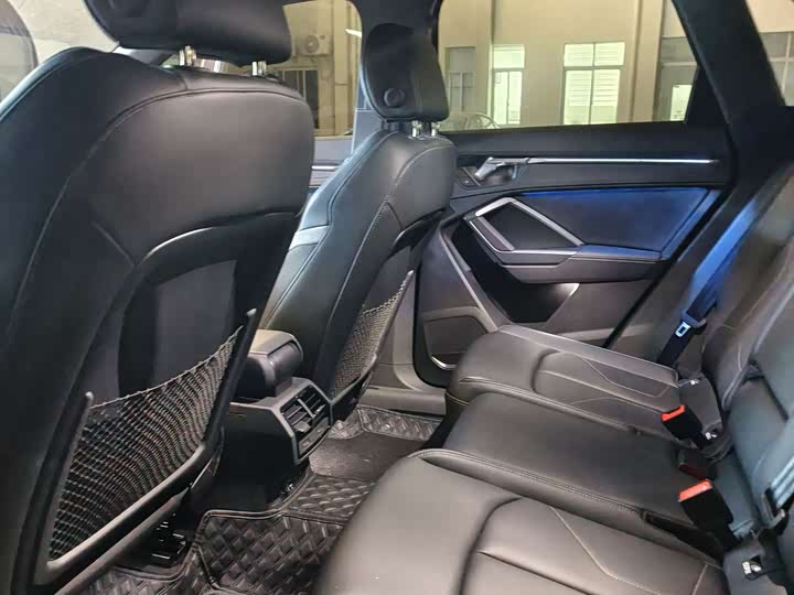 Фото 5 - Audi Q3