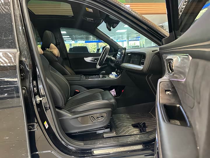 Фото 10 - GAC Trumpchi GS8