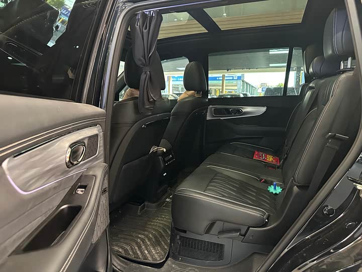 Фото 9 - GAC Trumpchi GS8