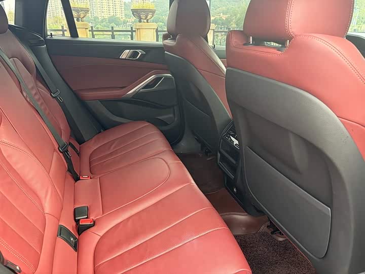 Фото 10 - BMW X6