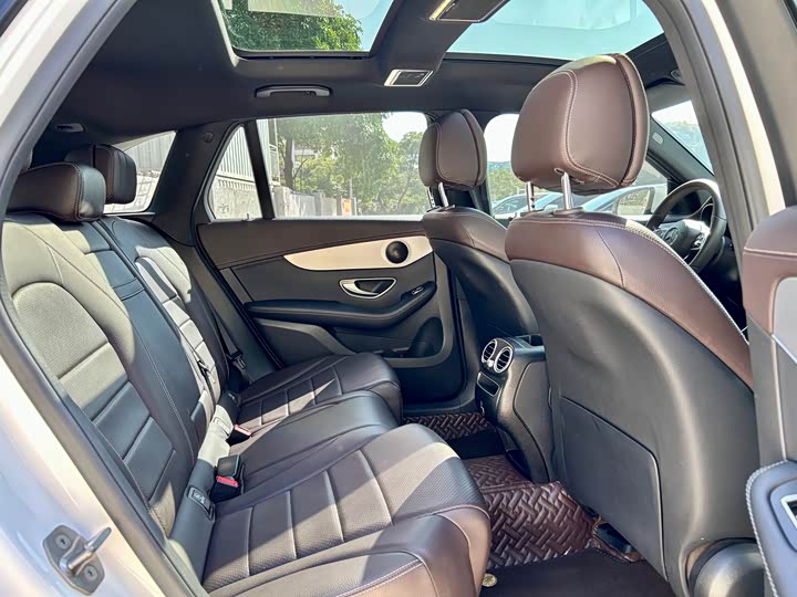 Фото 14 - Mercedes-Benz GLC-Class