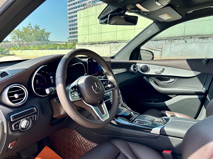 Фото 7 - Mercedes-Benz GLC-Class