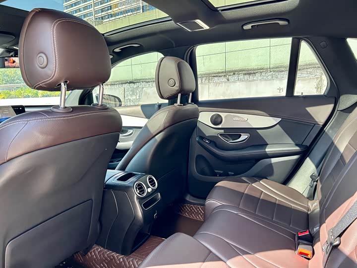 Фото 9 - Mercedes-Benz GLC-Class