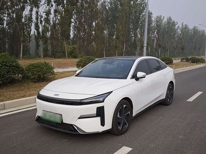 Фото 1 - Geely Galaxy L6