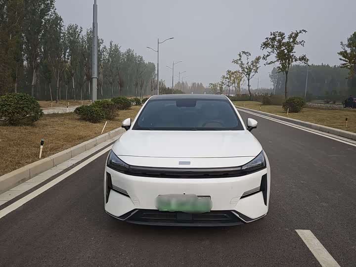 Фото 2 - Geely Galaxy L6