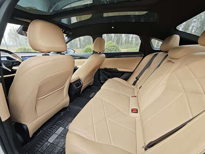 Фото 5 - Geely Galaxy L6