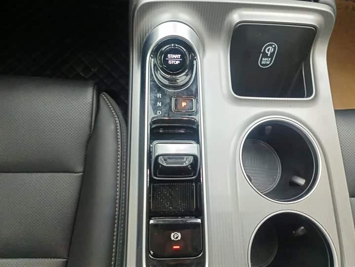 Фото 16 - GAC Trumpchi E8