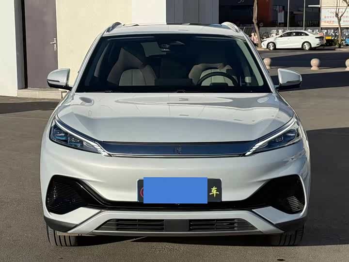 Фото 2 - BYD Yuan Plus