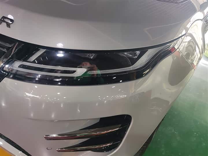 Фото 24 - Land Rover Range Rover Evoque L