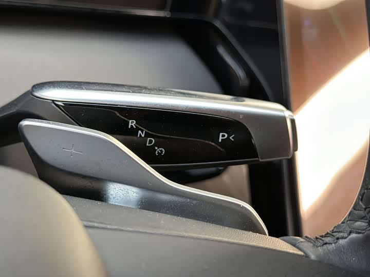 Фото 17 - HiPhi X