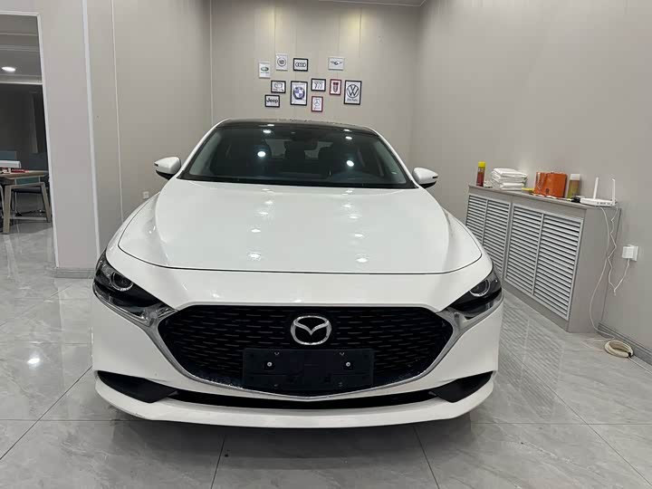 Фото 2 - Mazda 3 (Axela)