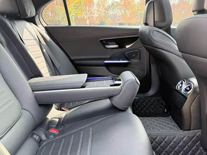 Фото 6 - Mercedes-Benz C-Class