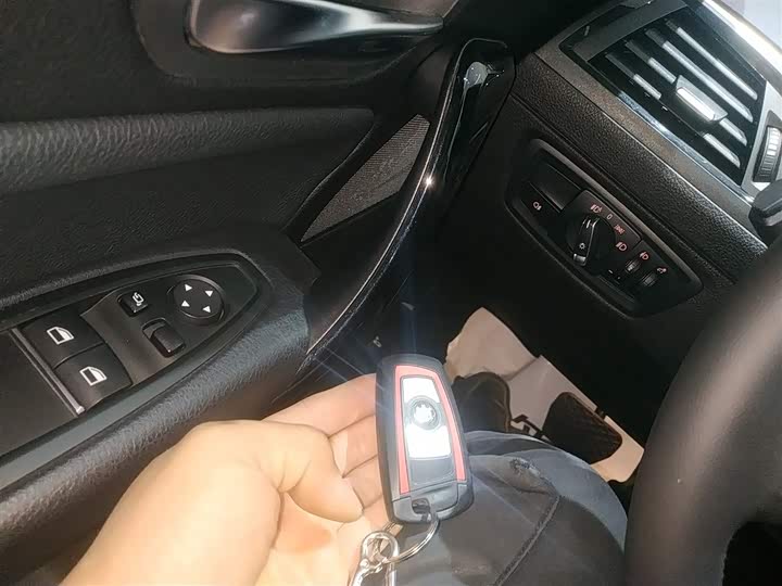 Фото 9 - BMW 2 Series