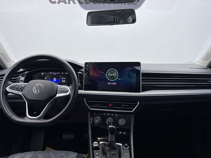 Фото 19 - Volkswagen Sagitar L