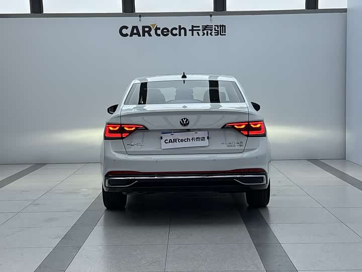 Фото 2 - Volkswagen Sagitar L