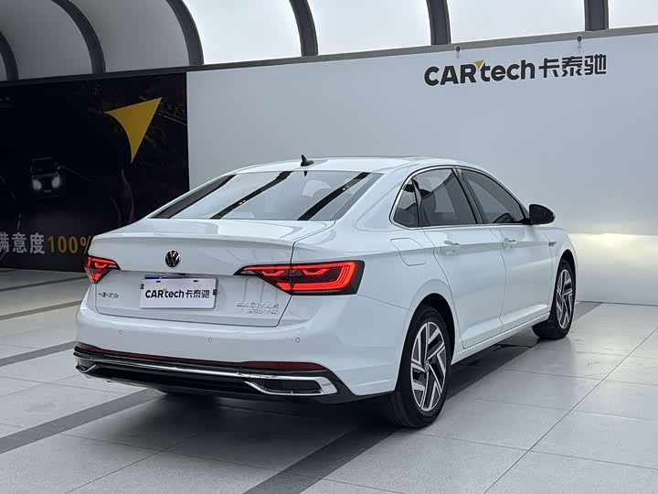 Фото 3 - Volkswagen Sagitar L