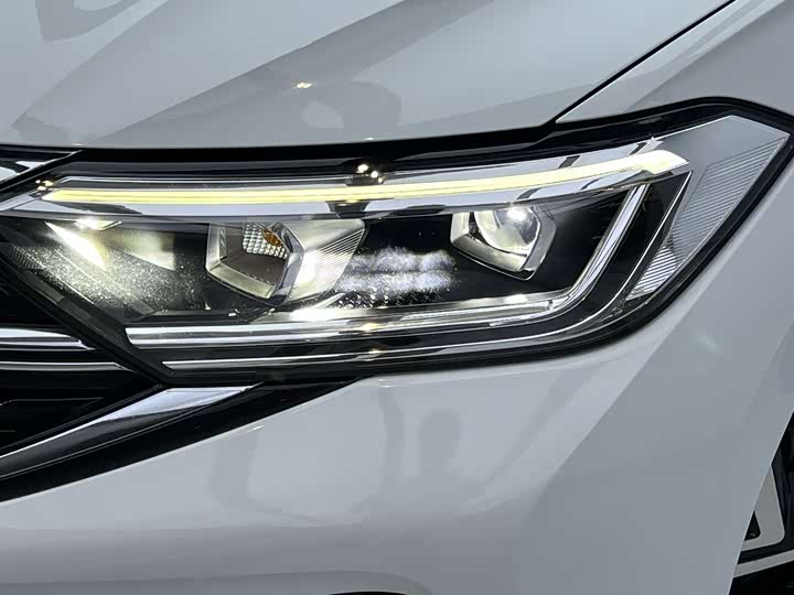 Фото 4 - Volkswagen Sagitar L