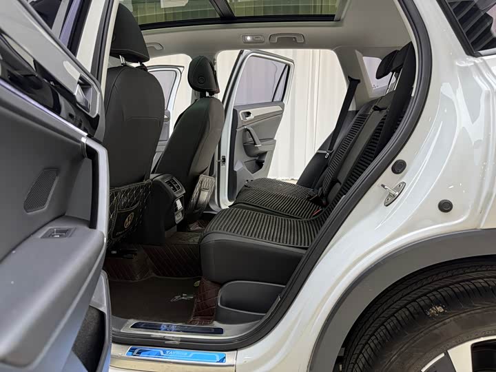 Фото 10 - Volkswagen Tayron