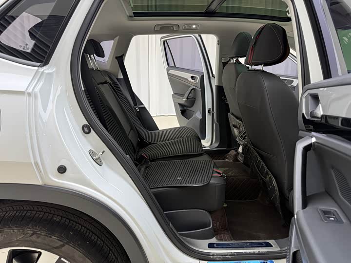 Фото 12 - Volkswagen Tayron