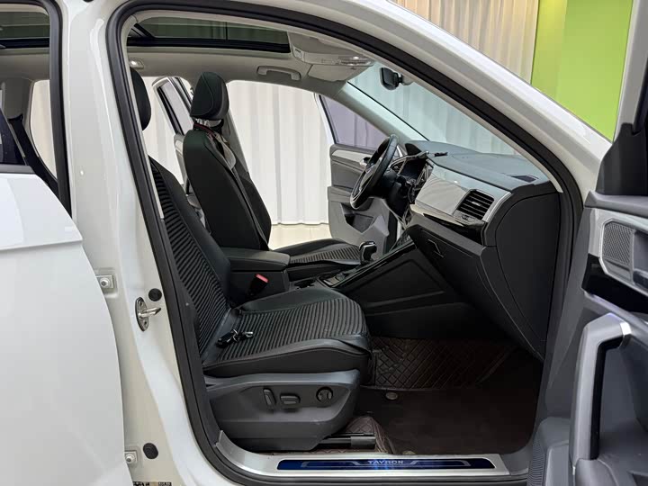 Фото 13 - Volkswagen Tayron