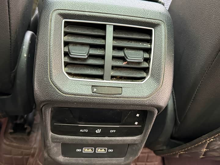 Фото 22 - Volkswagen Tayron