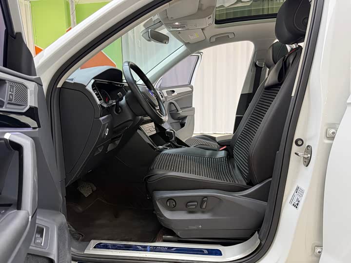 Фото 9 - Volkswagen Tayron