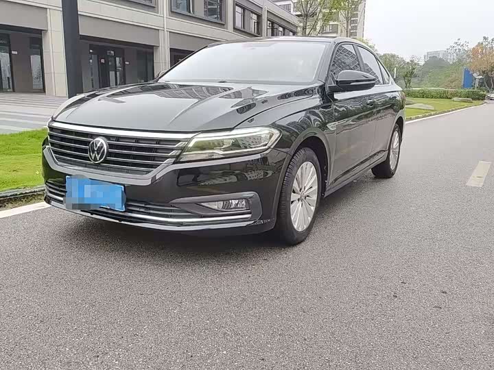 Фото 1 - Volkswagen Lavida