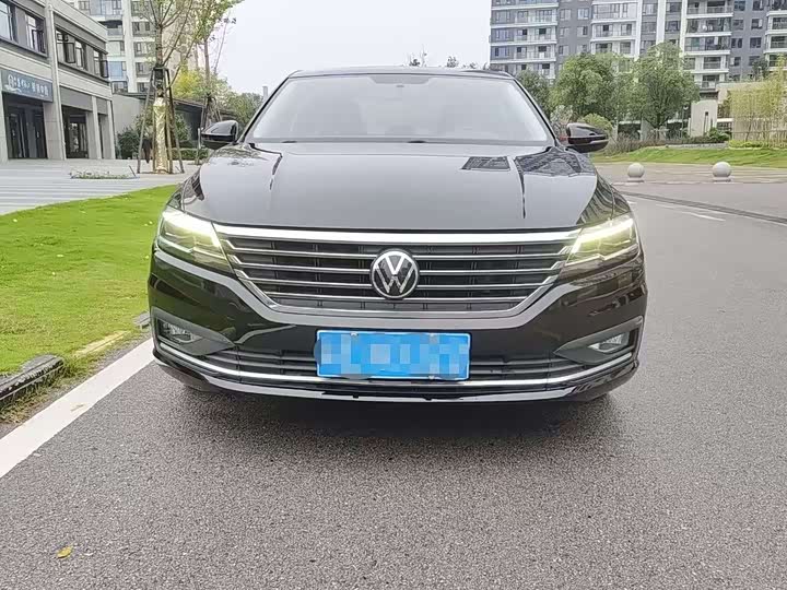 Фото 2 - Volkswagen Lavida