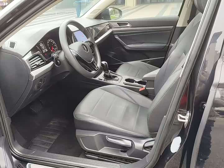 Фото 5 - Volkswagen Lavida