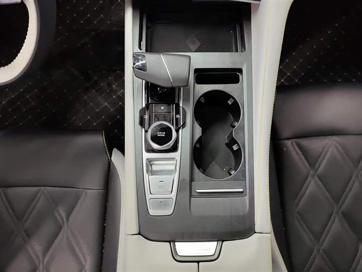 Фото 16 - Changan CS75 Plus