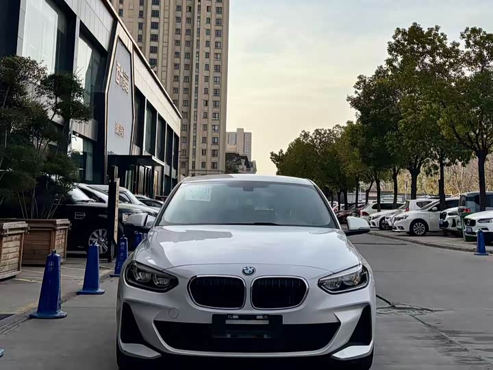 Фото 2 - BMW 1 Series