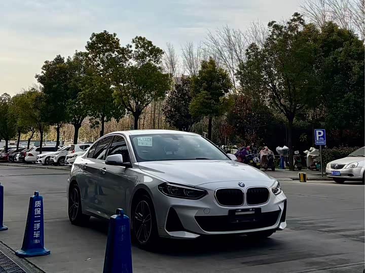 Фото 3 - BMW 1 Series