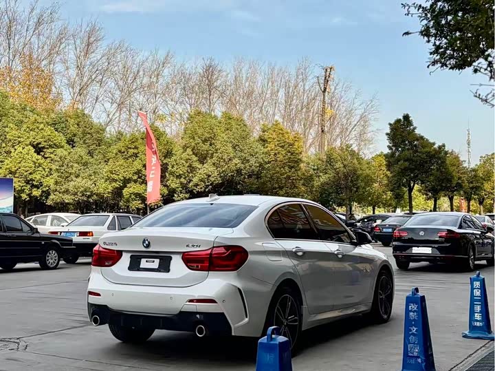 Фото 9 - BMW 1 Series